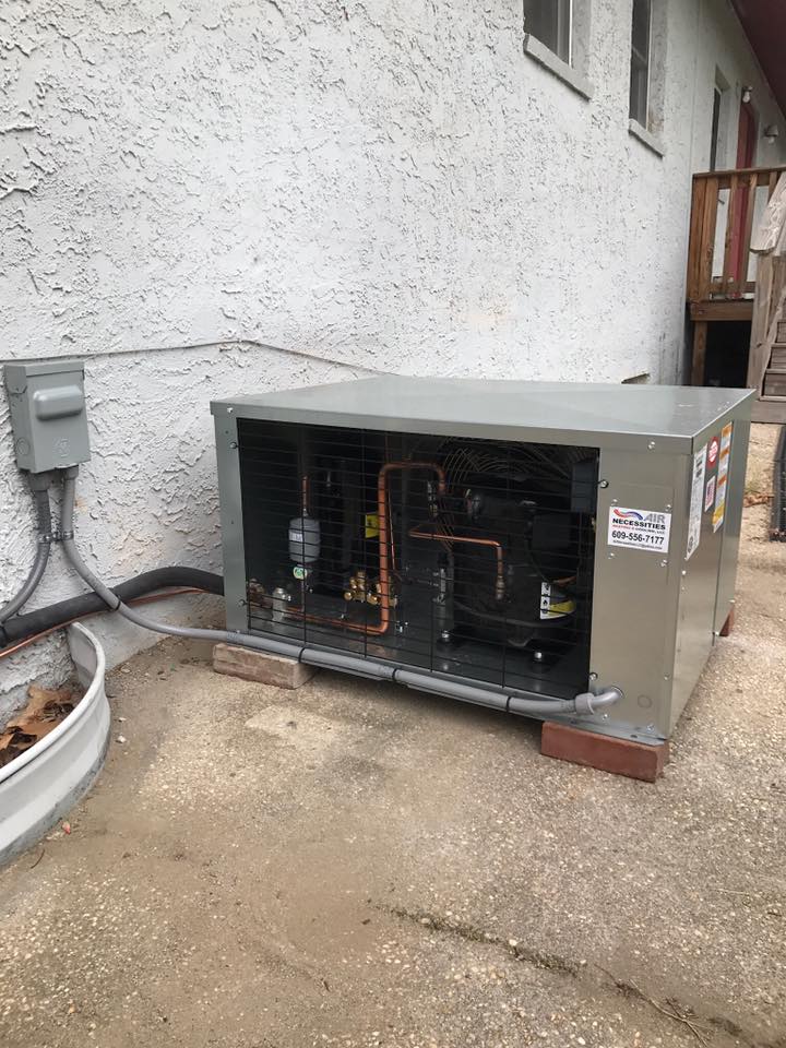 18671163_833879146775723_3224184238711712846_n